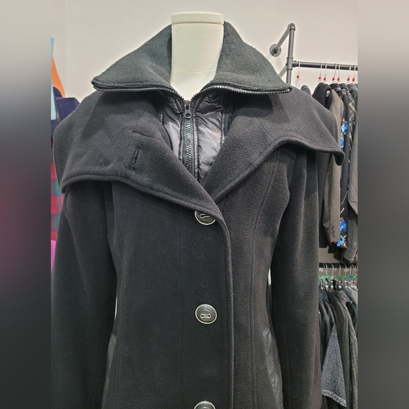 Wool And Cashmere Elegant Black Women's Coat - Picture 2 of 9